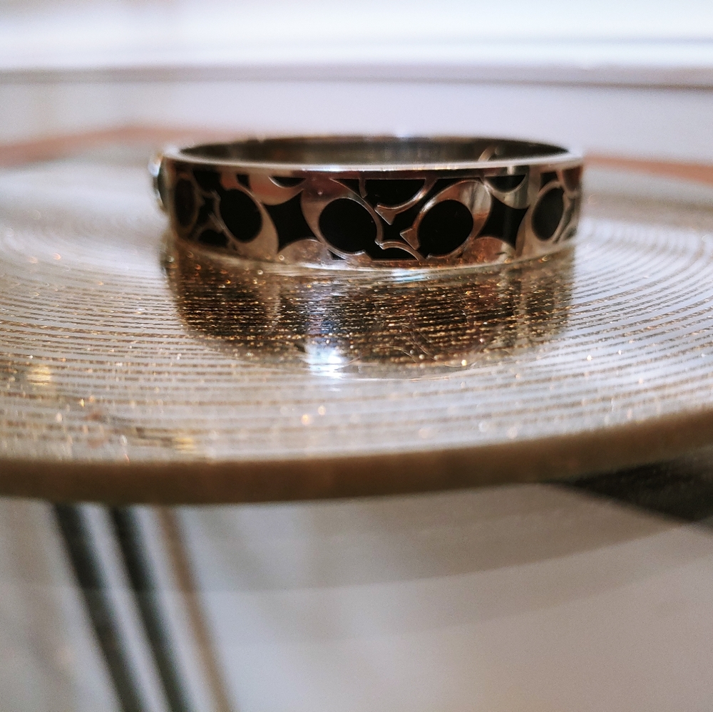 Coach Bracelet - Picture 2 of 8